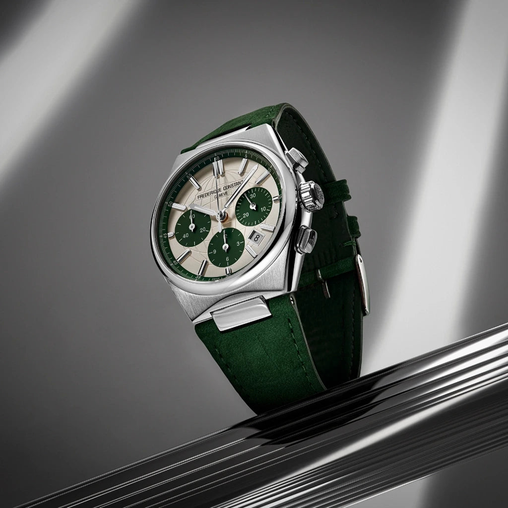 Frederique Constant Highlife Chronograph FC-391SGR4NH6 limitert herreklokke på 41 mm med grønn chronograph og kommer med skinnrem og lenke.