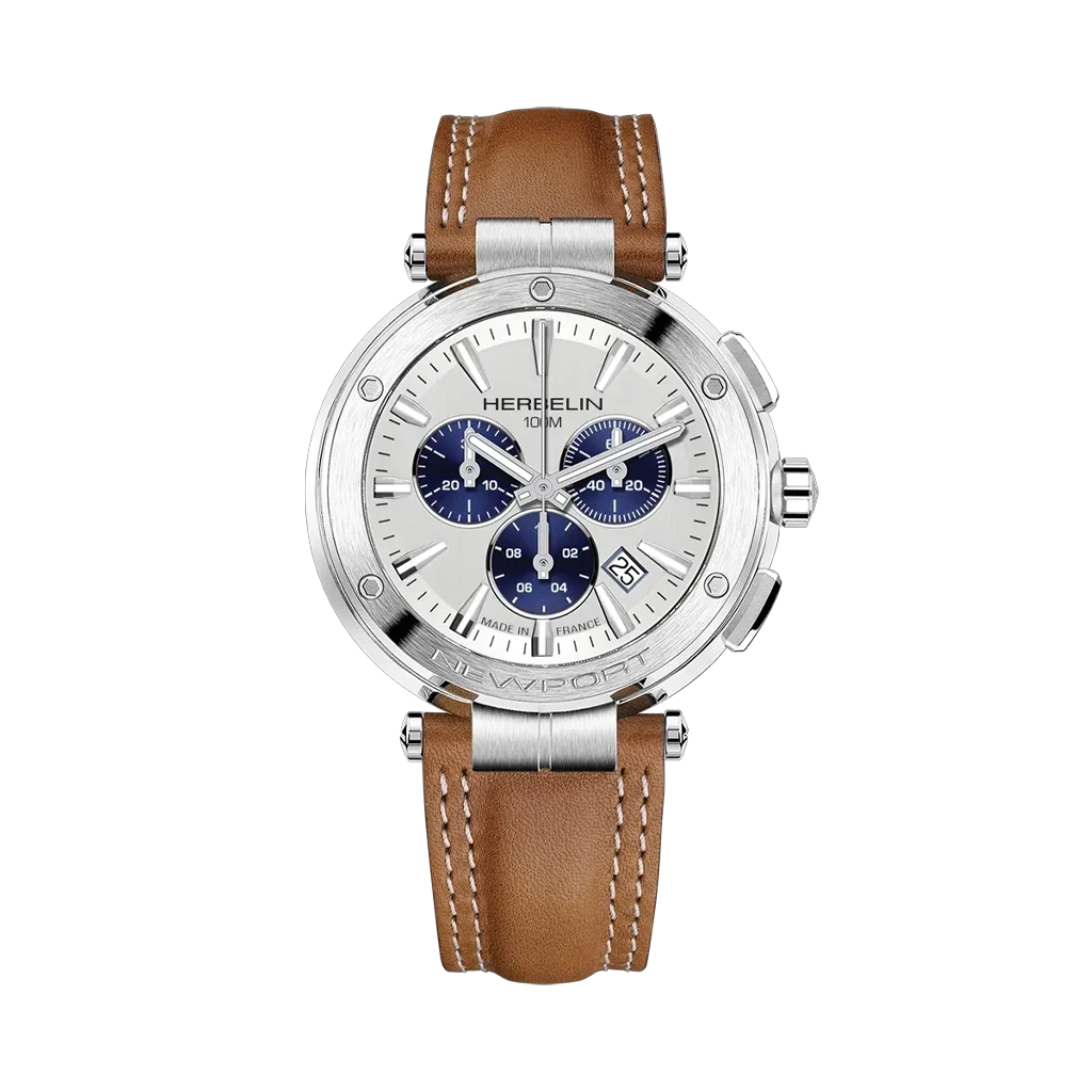 Herbelin Newport Chrono 37688a42gd herreklokke på 43 mm med quartzverk, sølvget skive og skinnrem. Vanntett til 100 meter.