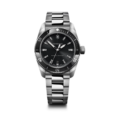 Victorinox Maverick Quartz