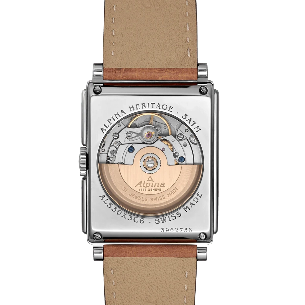 Alpina Heritage Carrée er en rektangulær herreklokke på 39 mm med vintage design og automatisk verk. Rem av strutseskinn.