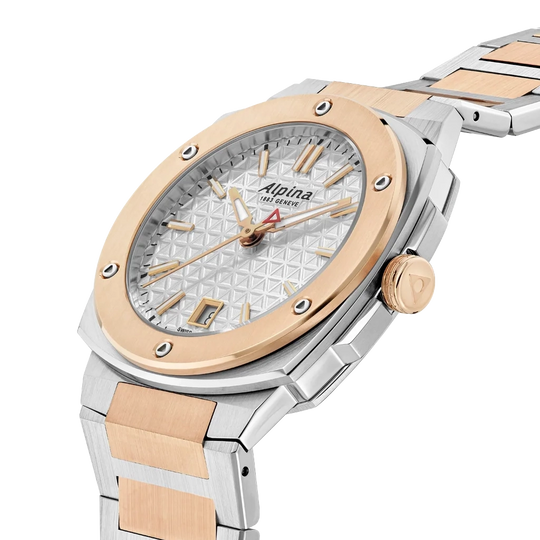 Alpiner Extreme har en 34 x 35,2 mm kasse i tofarget stål med en tofarget stållenke og kommer med quartzverk. Passer begge kjønn.