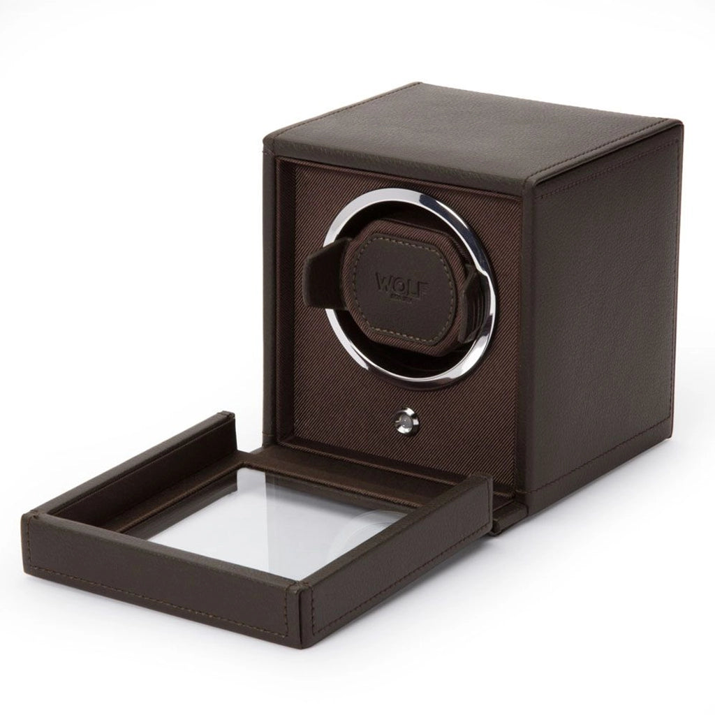 WOLF 1834 Cubs kommer med forhåndsprogrammerte rotasjonsprogrammer. Cubs har 10 sekunders startforsinkelse, 900 TPD (Turns Per Day) og patenterte rotasjonsprogrammer.