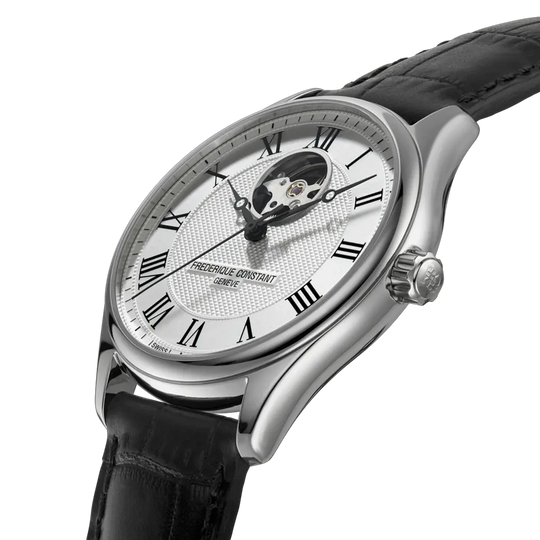 Frederique Constant Classics Heart Beat dressklokke til herre med hvit skive, romertall og automatisk verk. 