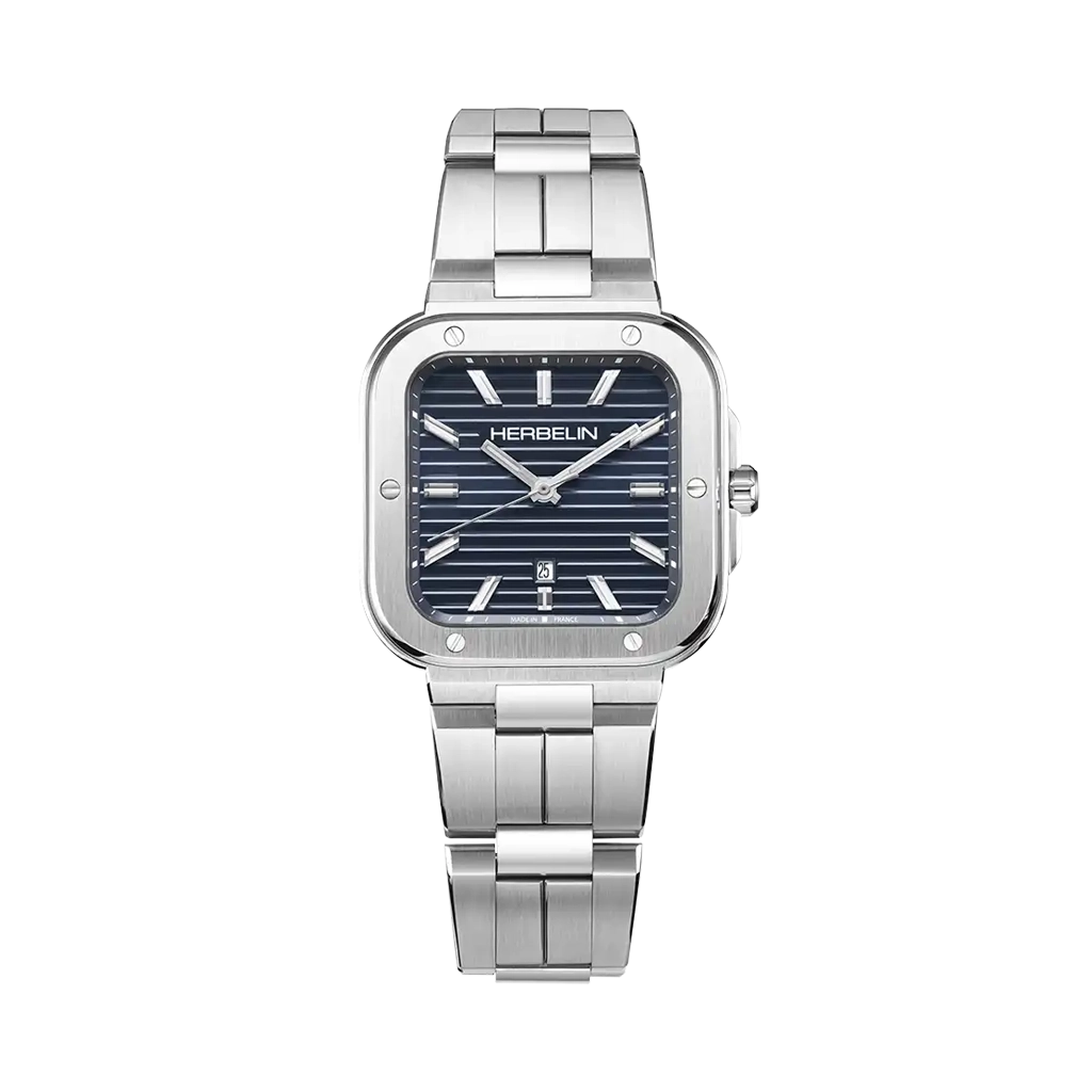 Cap Camarat Square er en kvadratisk klokke på 35x35 mm, som passer perfekt til menn som ikke ønsker en stor klokke på håndleddet.