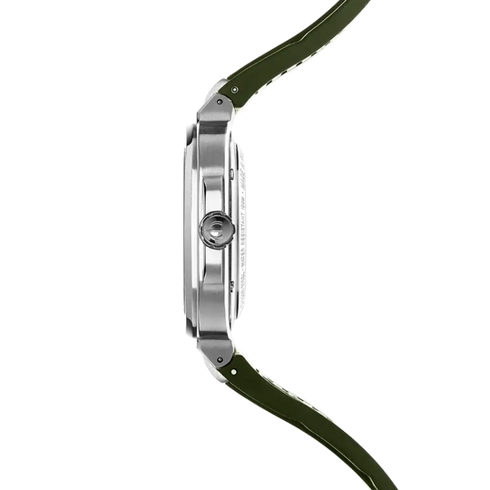 Cap Camarat Square på 39x39 mm er en grønn herreklokke med quartzverk. 100 meter vanntett.