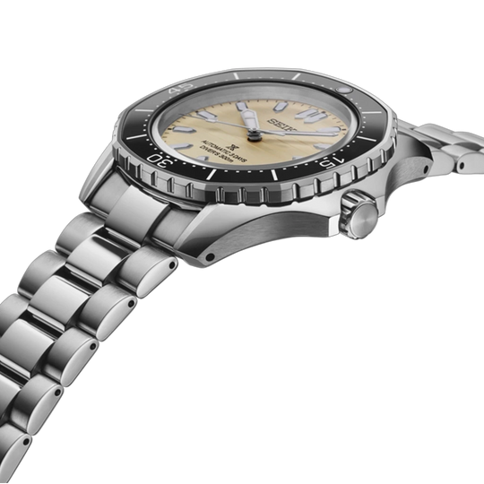 Seiko Prospex SPB481J1 dykkerklokke til herre på 41,3 mm i stål med lys skive. 300 meter vanntett.
