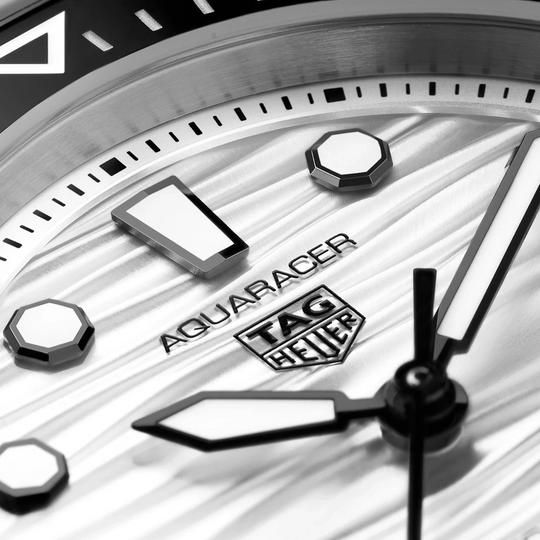 Tag Heuer Aquaracer Professional 300 - WBP201C.BA0632 - urmakerlarsen.no