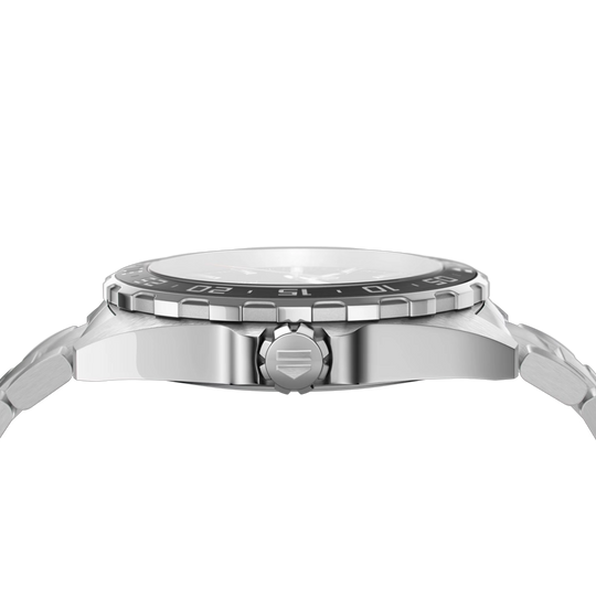 TAG Heuer Formula 1 med calibre 5 automatisk urverk, kasse og lenke i stål og grå sunray tallskive. 200 meter vanntett.