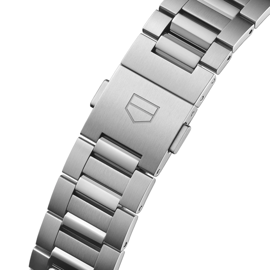 TAG Heuer Carrera med en finbørstet stålkasse og sort urskive. Passer både dame og herre med sin 39 mm stålkasse. Lenke i stål. Automatisk urverk.