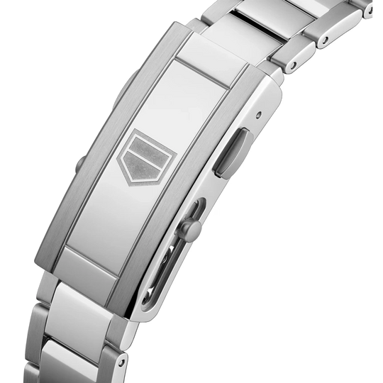 TAG Heuer Aquaracer Professional 300 Date dameklokke på 36 mm med automatisk verk, blå tallskive med diamanter og stållenke.