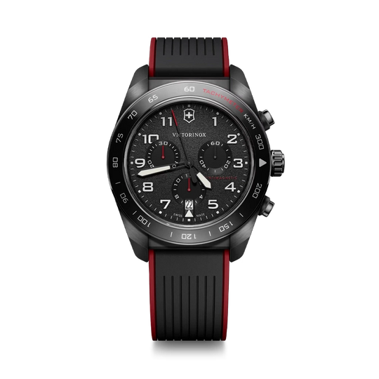 Victorinox Swiss Army Chronograph herreur med quartzverk, sort kasse, skive og skinnrem med røde detaljer. 100 meter vanntett.