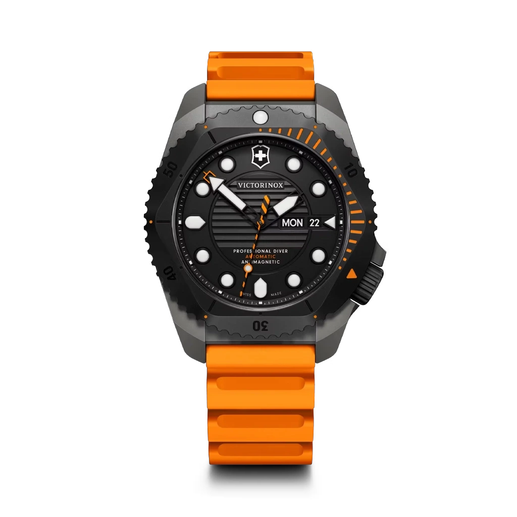 Victorinox Dive Pro Automatic dykkerur til herre på 43 mm med automatisk verk, sort skive, kasse i titan og oransje gummirem.