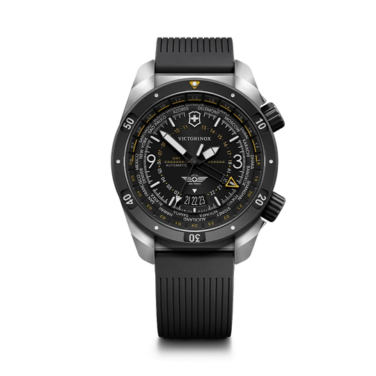 Victorinox Air Pro GMT Automatic herreklokke på 43 mm med sort skive, kasse i stål og sort gummirem.