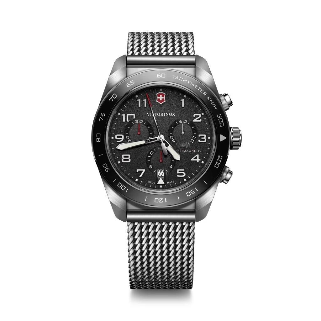 Victorinox Swiss Army Chronograph herreur med quartzverk, sort skive, kasse og meshlenke i stål. 