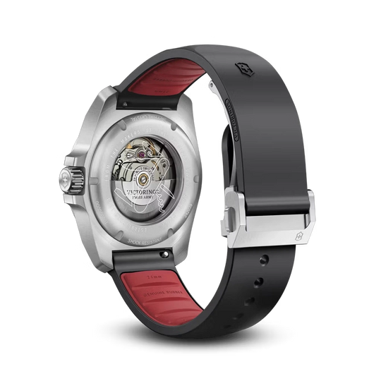 Victorinox I.N.O.X. Automatic herreklokke med sort skive, kasse i stål og gummirem. 200 meter vanntett.