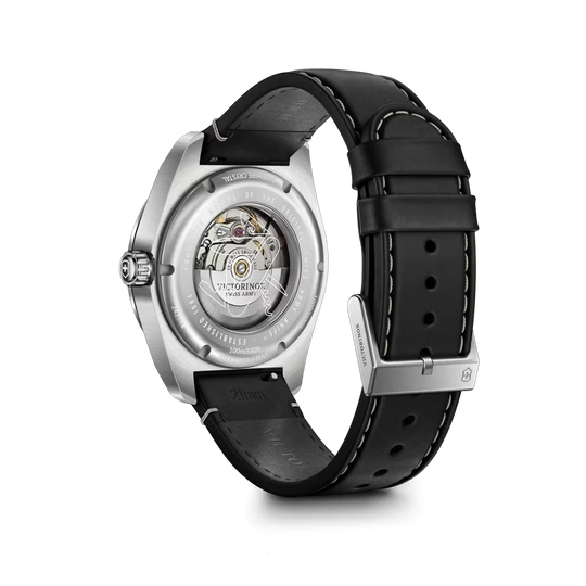 Victorinox Swiss Army Automatic herreklokke med sort skive, kasse i stål og sort skinnrem. 100 meter vanntett.
