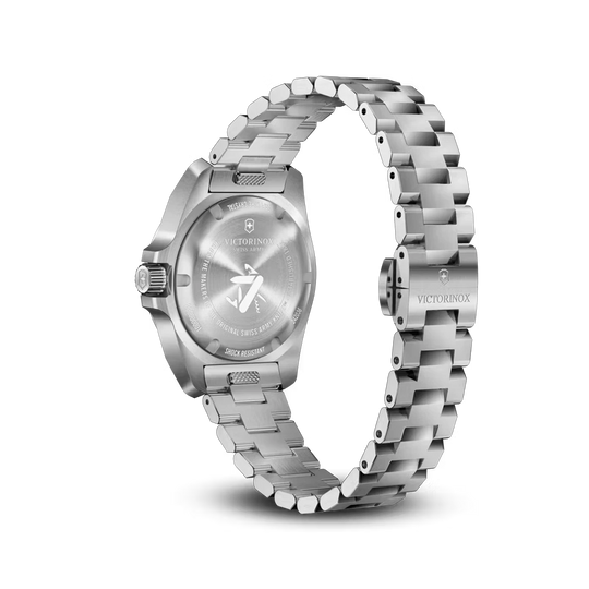 Victorinox I.N.O.X. Small dameklokke med quartzverk, blå skive, kasse og lenke i stål. 100 meter vanntett.