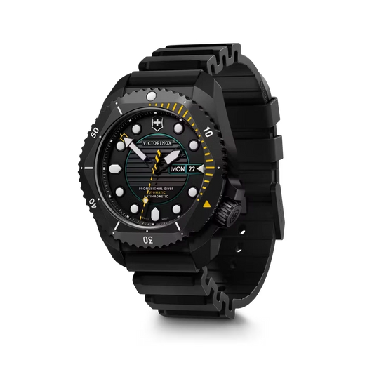 Victorinox Dive Pro Automatic dykkerklokke til herre på 43 mm med automatisk verk, sort tallskive, kasse og gummirem. 300 meter vanntett.