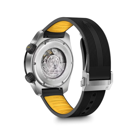 Victorinox Air Pro GMT Automatic herreklokke på 43 mm med sort skive, kasse i stål og sort gummirem.