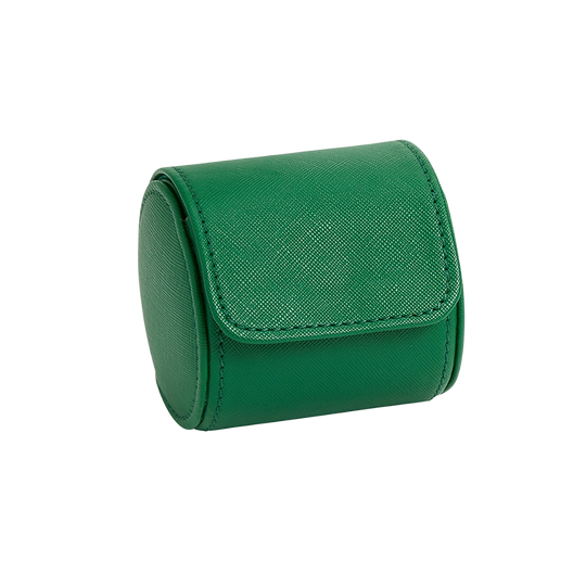 Beskytt klokkene dine med stil mens du reiser med Tutti Frutti Single Watch Roll i grønt. Perfekt for reise og hjemmebruk. Kommer med justerbart lokk.
