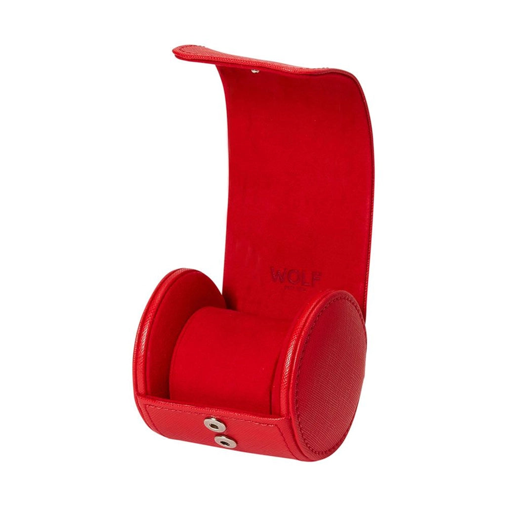 Beskytt klokkene dine med stil mens du reiser med Tutti Frutti Single Watch Roll i rødt. Perfekt for reise og hjemmebruk. Kommer med justerbart lokk.