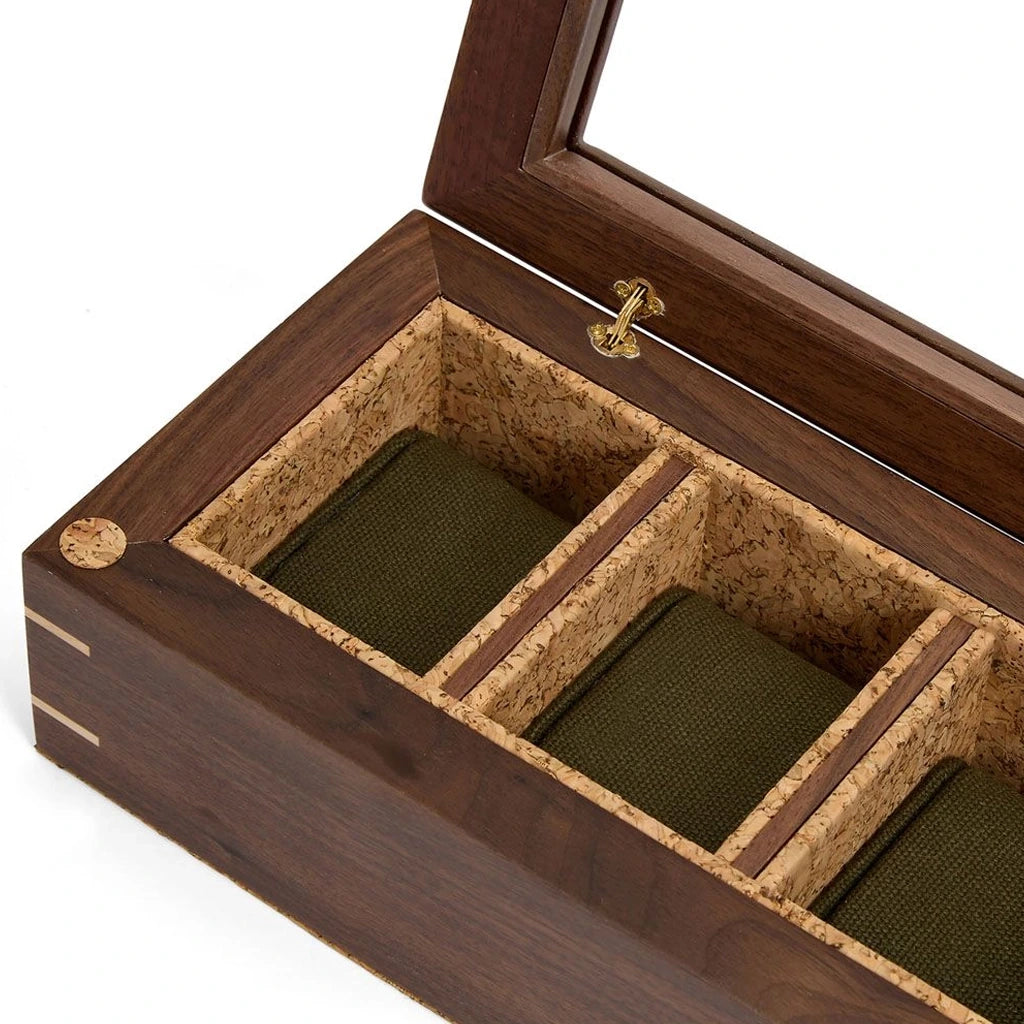 WOLF Analog/Shift 710212 klokkeboks i tre med plass til 5 klokker. Interiør av kork, gjennomsiktig lokk.